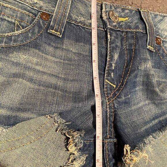 True Religion Bobby Cut Off Distressed Shorts Size 30 - Picture 12 of 13
